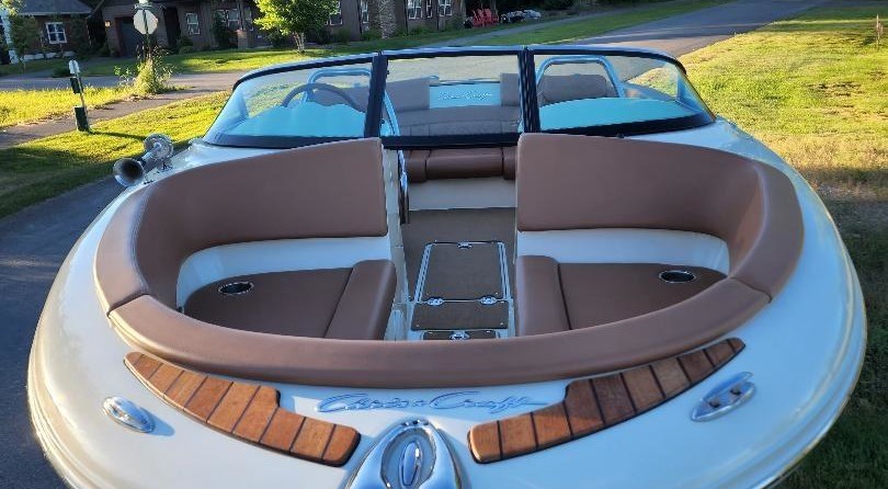 Chris-Craft Carina 21