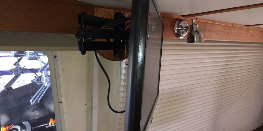 Sabre 34 Sedan Bridge