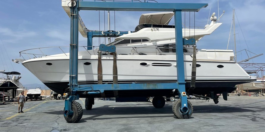 Palmer Johnson cockpit motor yacht