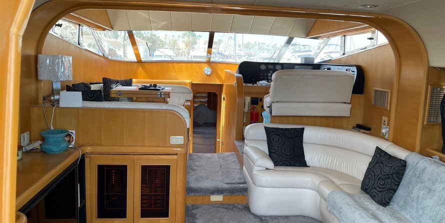 Palmer Johnson cockpit motor yacht