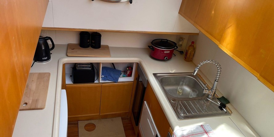 Palmer Johnson cockpit motor yacht