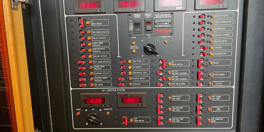 Palmer Johnson cockpit motor yacht