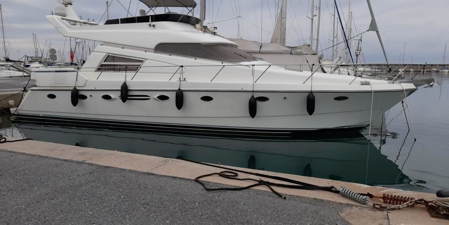 Palmer Johnson cockpit motor yacht