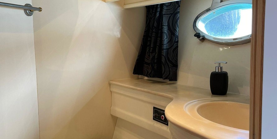 Palmer Johnson cockpit motor yacht