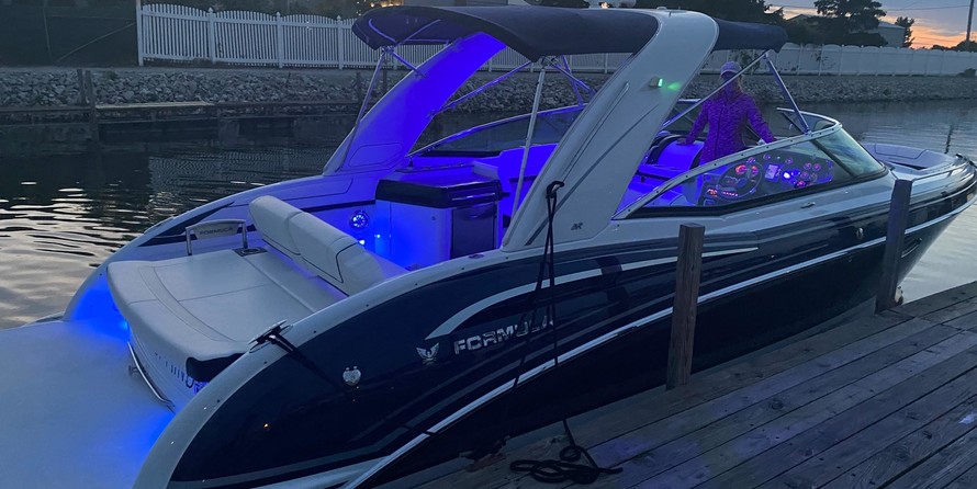 Formula 310 Bowrider