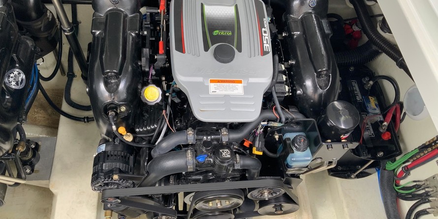 Formula 310 Bowrider