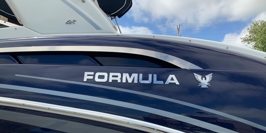 Formula 310 Bowrider