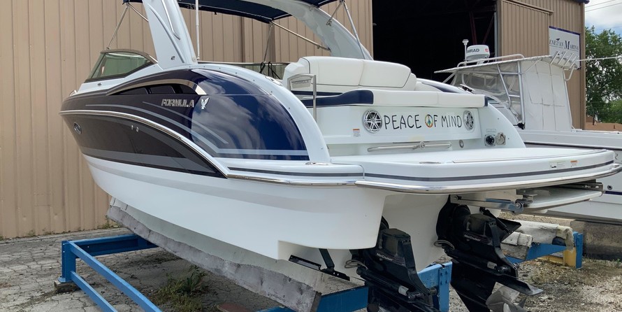 Formula 310 Bowrider