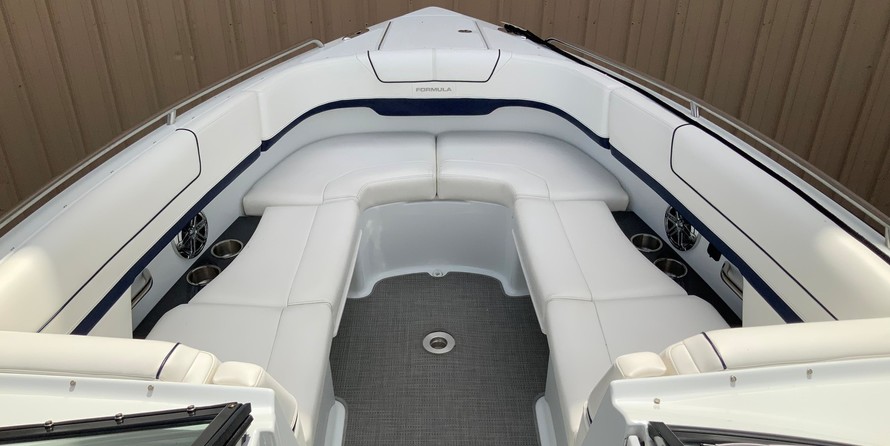 Formula 310 Bowrider