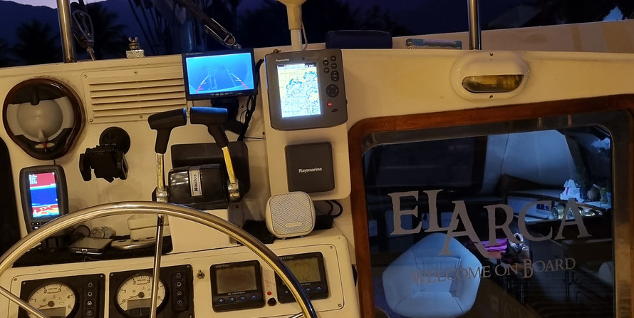 Alugel KURT HUGHES 43 (diaria) HUGHES