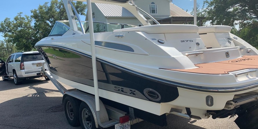 Sea Ray 270 SLX