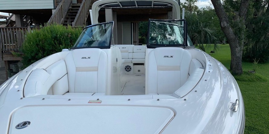 Sea Ray 270 SLX