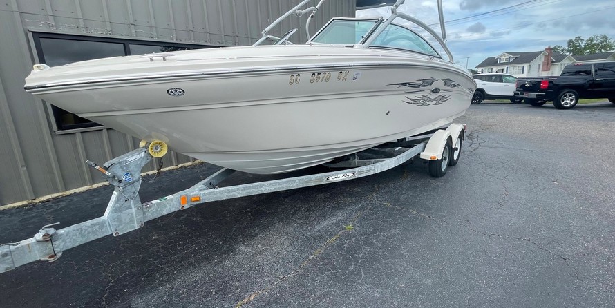Sea ray 220 select