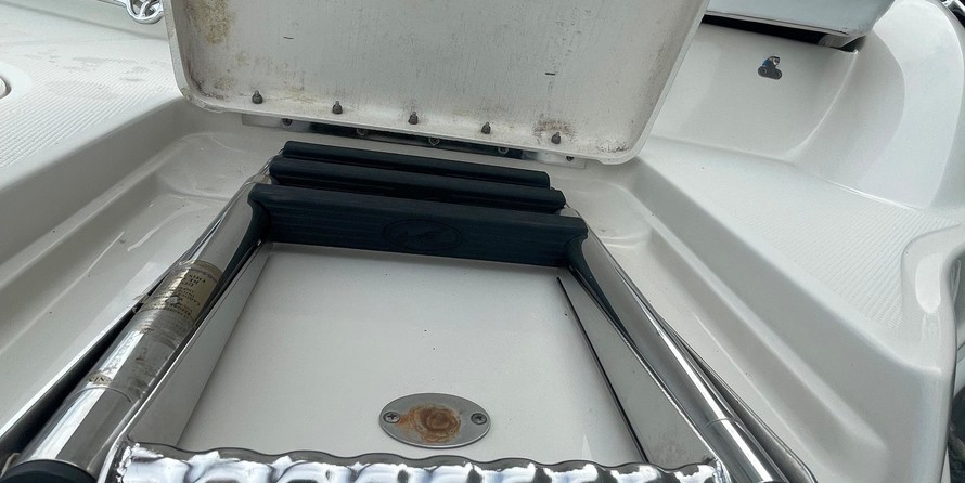 Sea ray 220 select