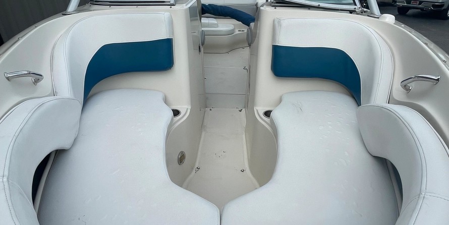 Sea ray 220 select