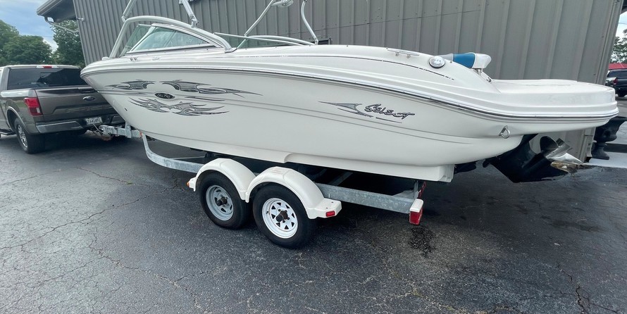 Sea ray 220 select
