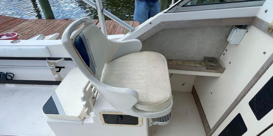 Grady-White Seafarer 228