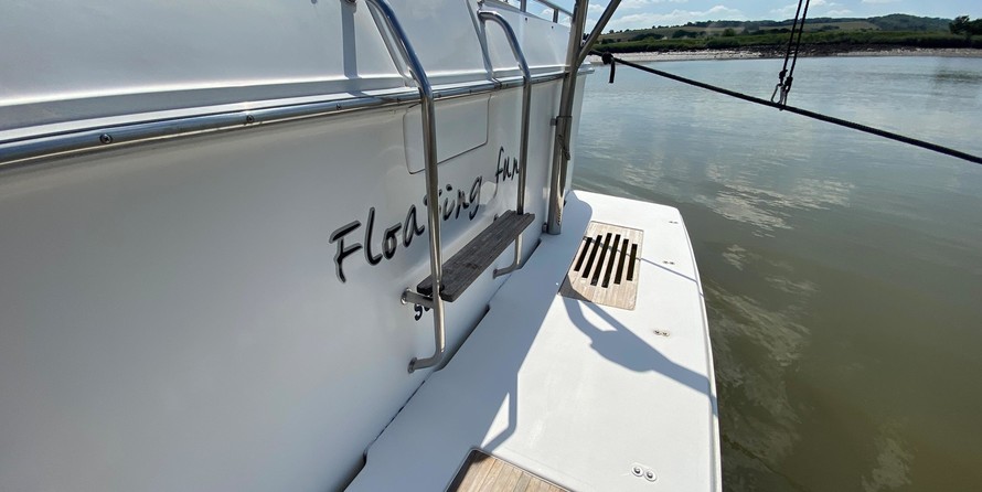 Sea ray 500 db sedan bridge