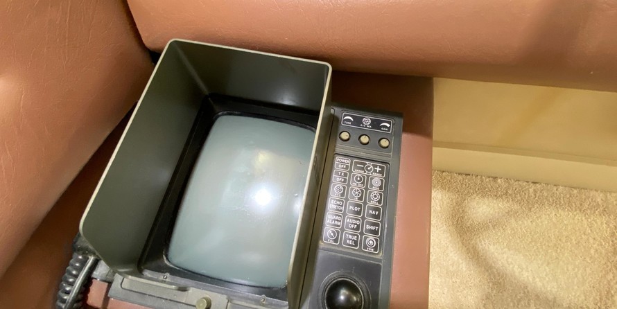 Sea ray 500 db sedan bridge