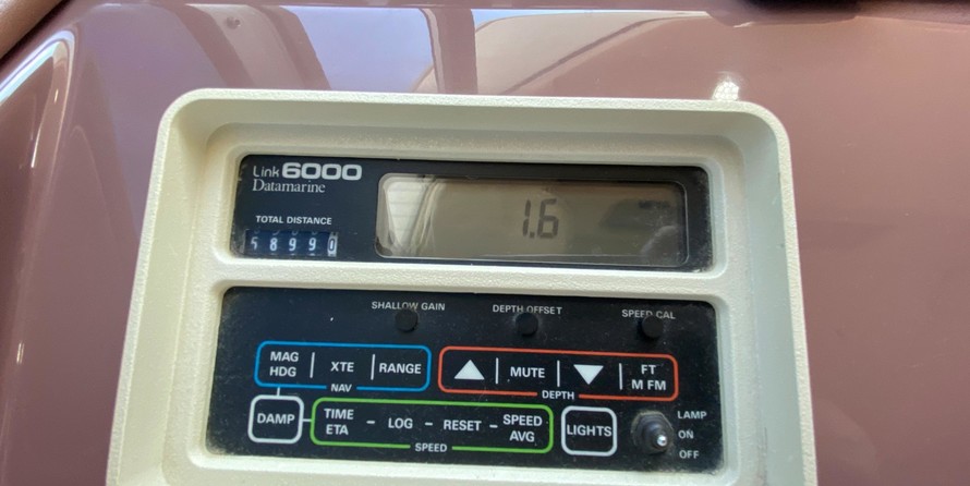 Sea ray 500 db sedan bridge