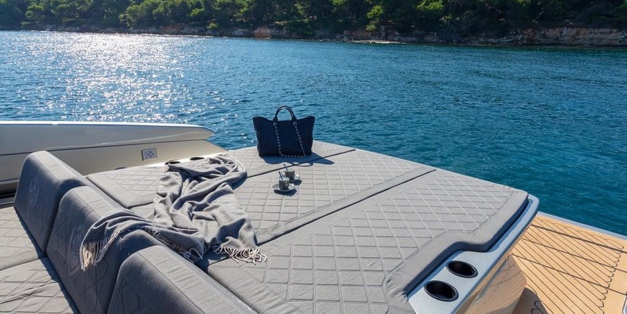 Canados 493 Gladiator Grand