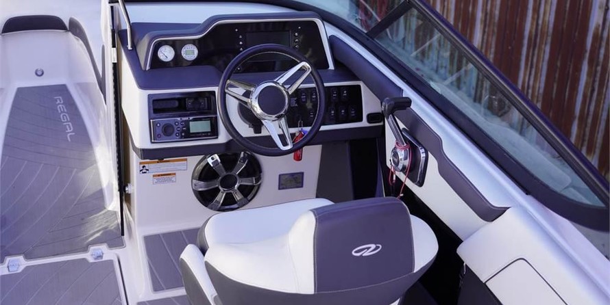 Regal 2500 SX