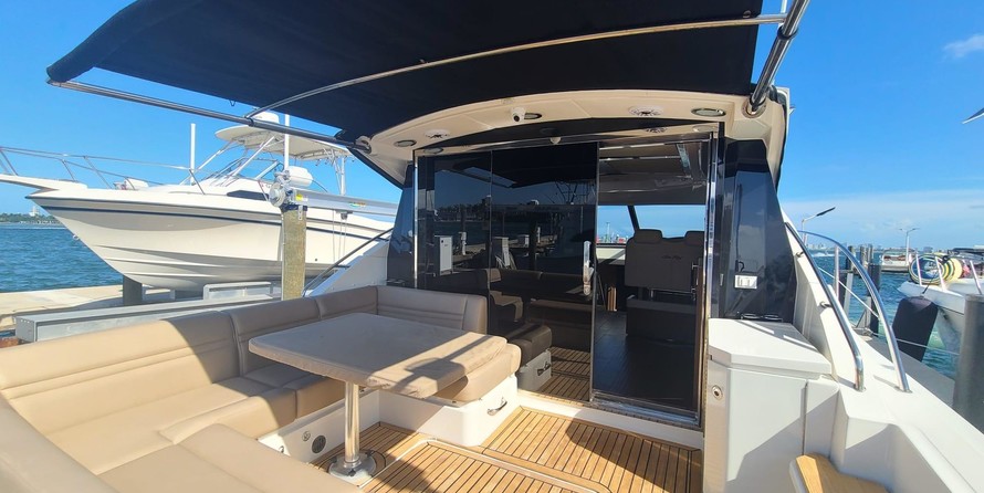 Sea Ray 510 Sundancer