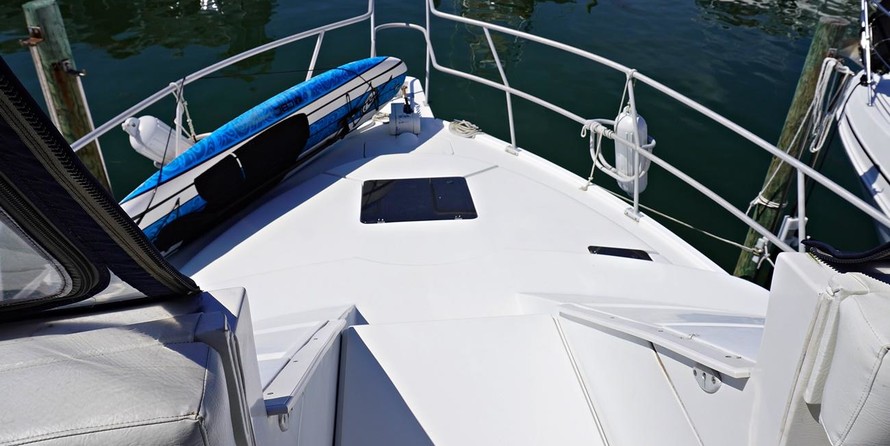 Mainship 37 Motor Yacht