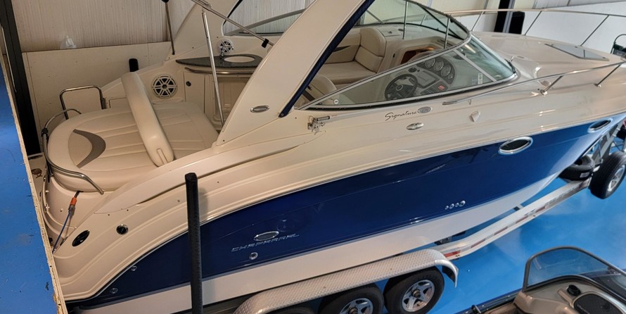 Chaparral 276 Signature