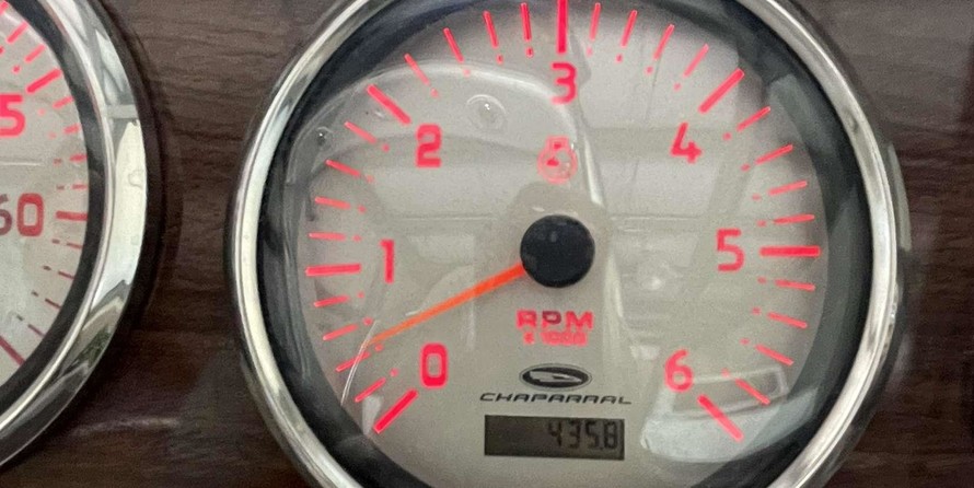 Chaparral 276 Signature