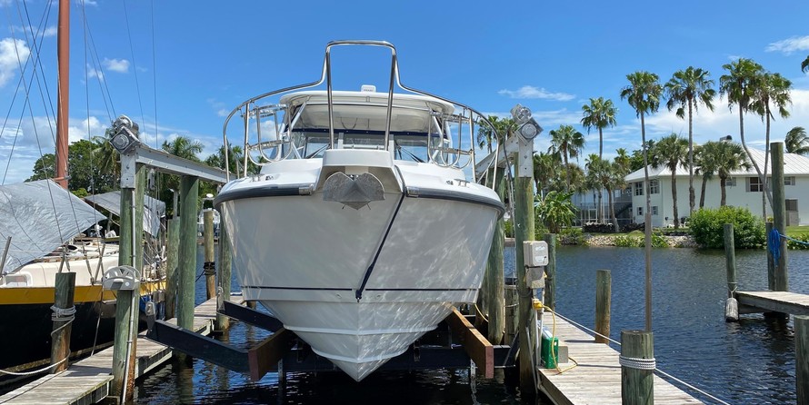 Boston Whaler 305 Conquest