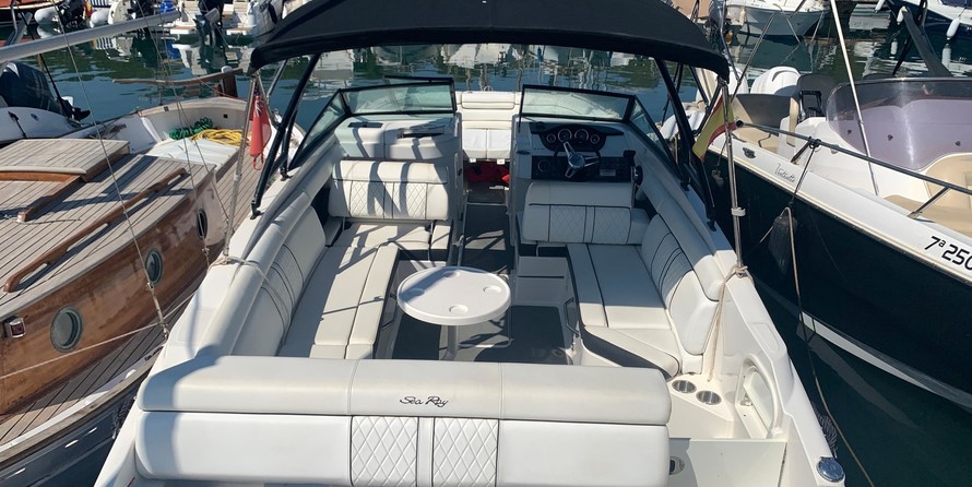 Sea Ray 270 SUNDECK