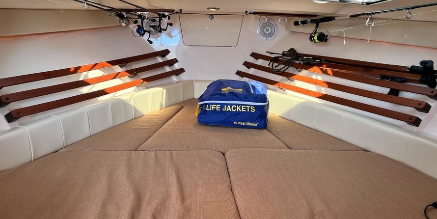 Grady-White Express 330