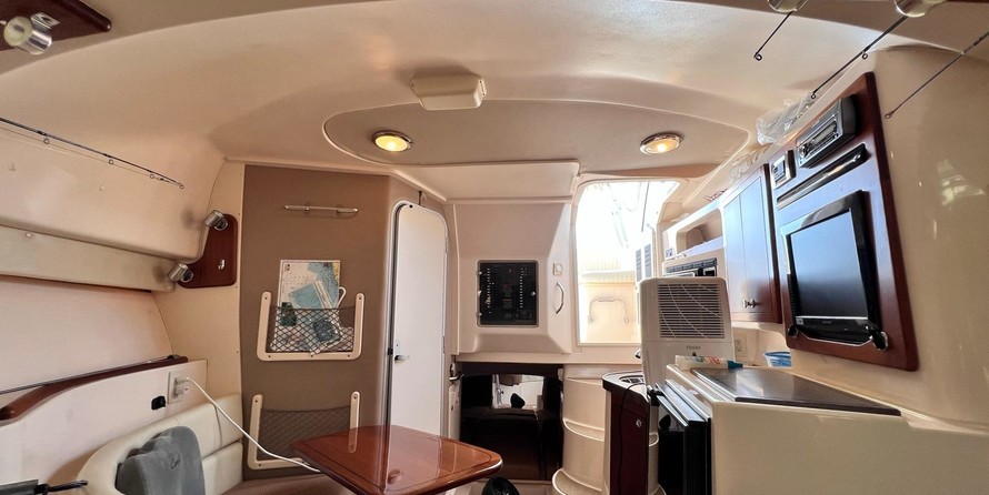 Grady-White Express 330