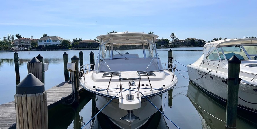 Grady-White Express 330