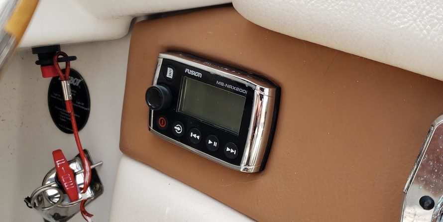 Chris-Craft Capri 21