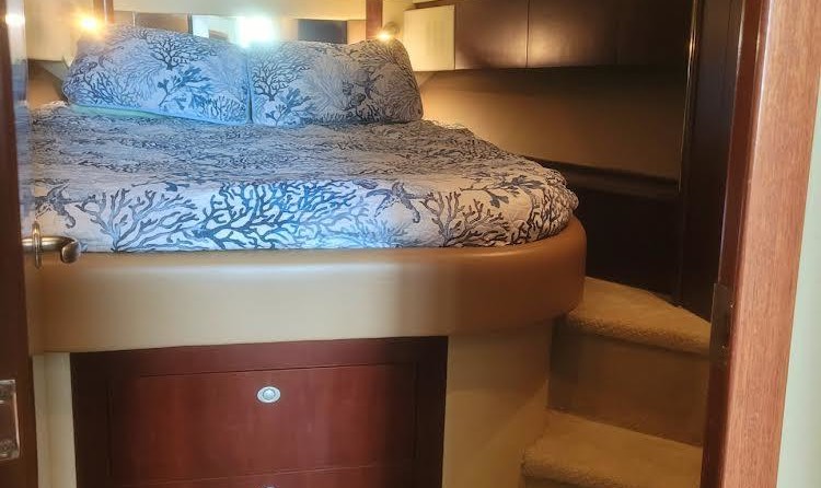 Sea ray 420 sedan bridge