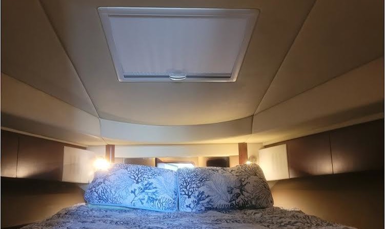 Sea ray 420 sedan bridge