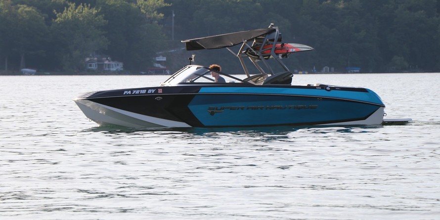 Super Air Nautique G23