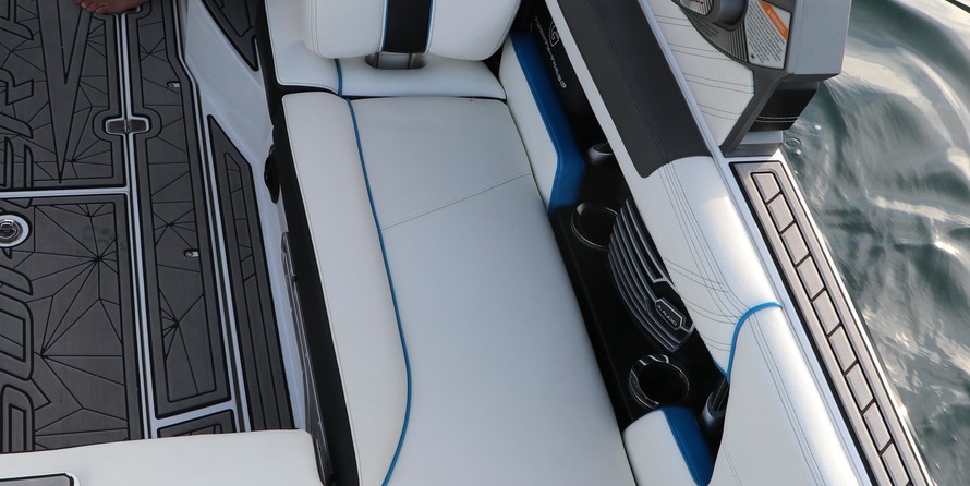 Super Air Nautique G23