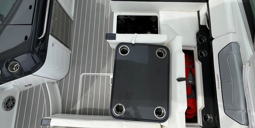 Formula 350 Sun Sport