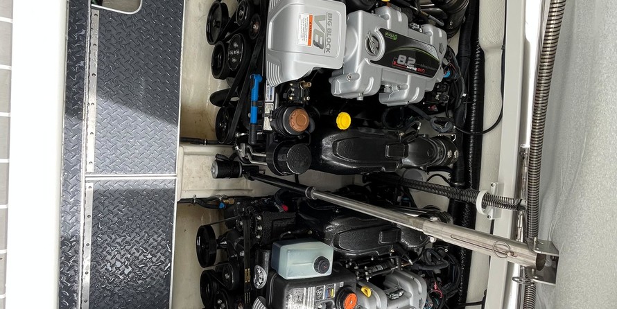 Formula 350 Sun Sport