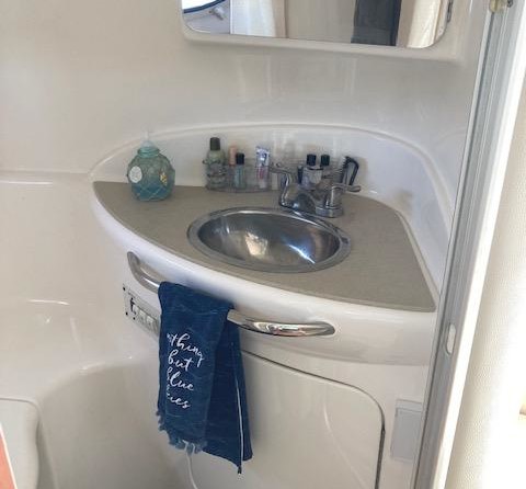 Chaparral 330 Signature