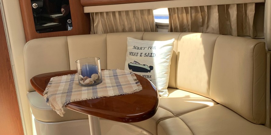 Chaparral 330 Signature