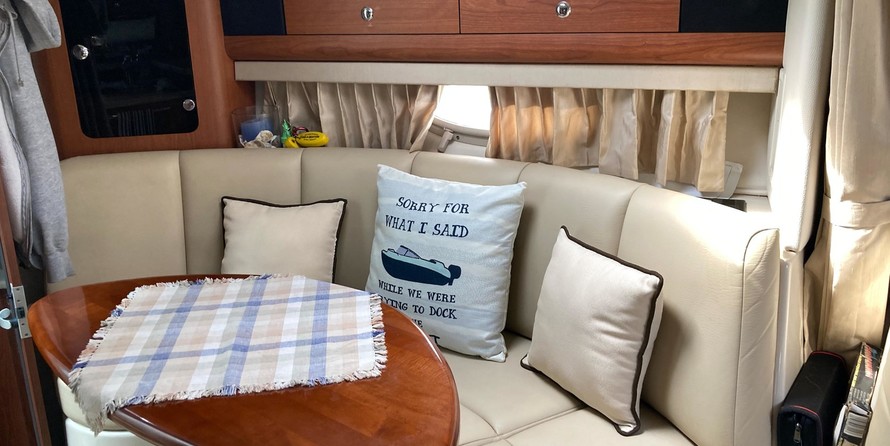 Chaparral 330 Signature