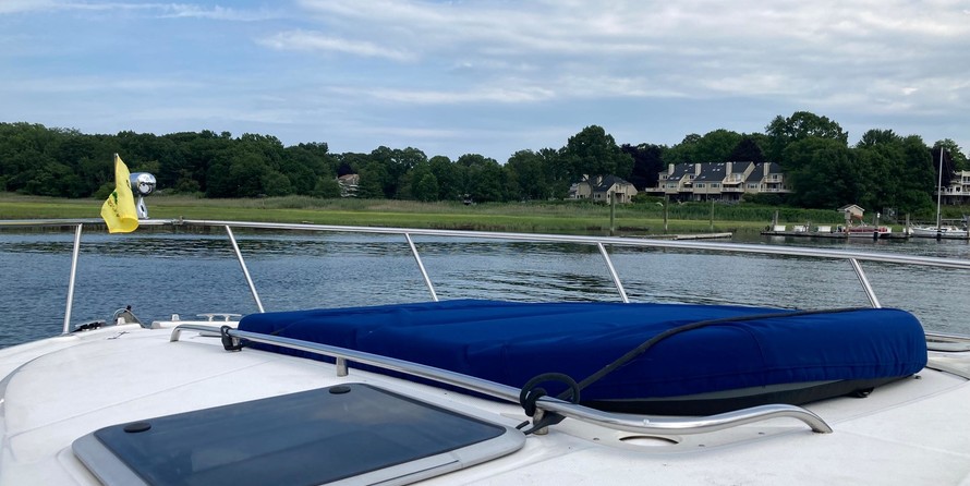 Chaparral 330 Signature