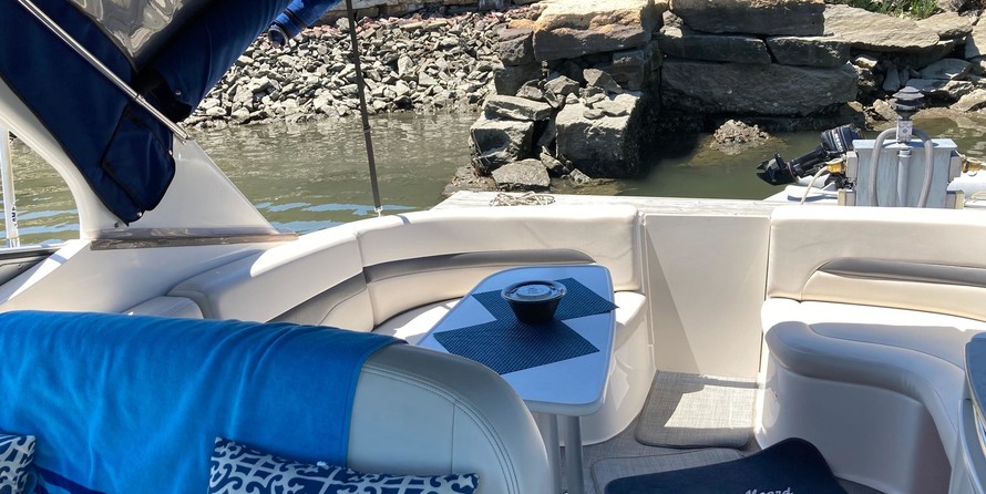 Chaparral 330 Signature