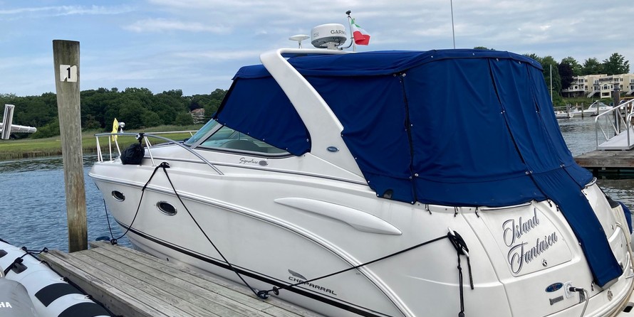 Chaparral 330 Signature