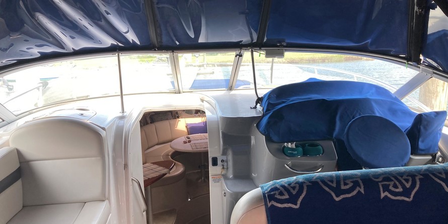 Chaparral 330 Signature