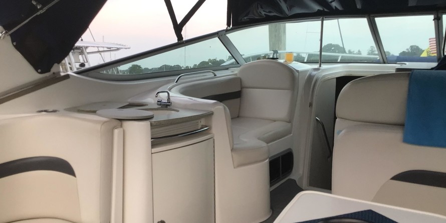 Chaparral 330 Signature